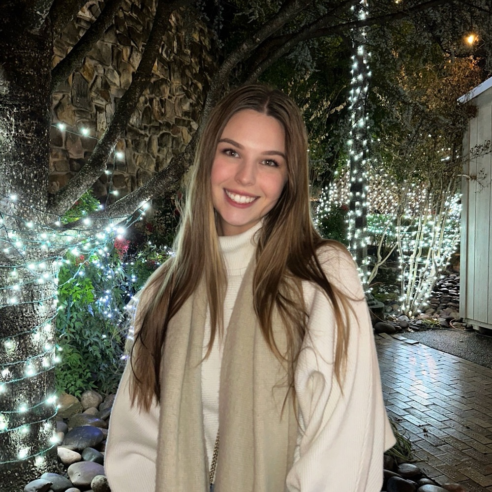 Meet your Posher, Emily